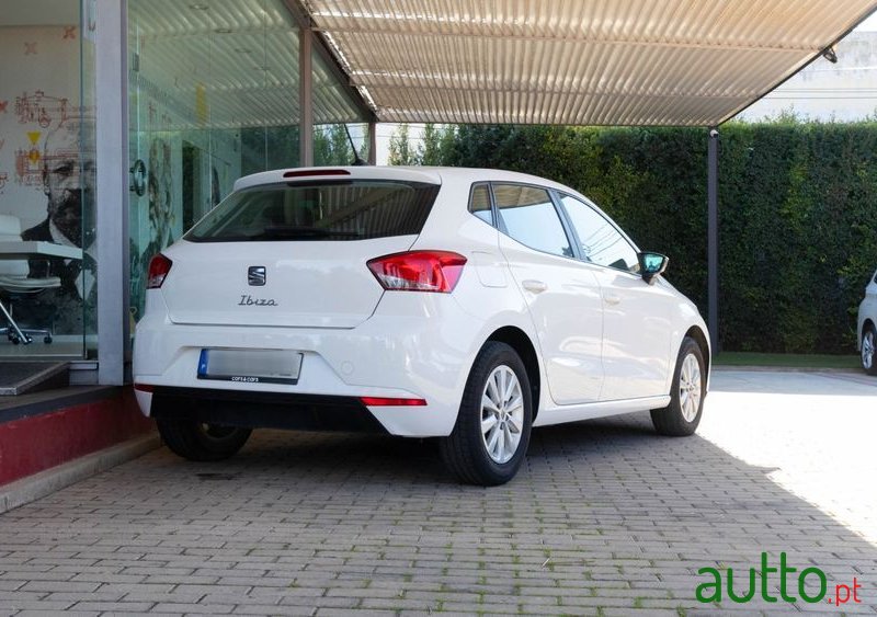 2022' SEAT Ibiza 1.0 Style photo #4