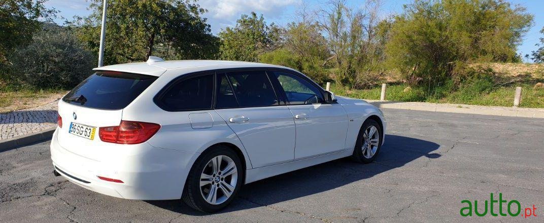 2012' BMW 320 D photo #1