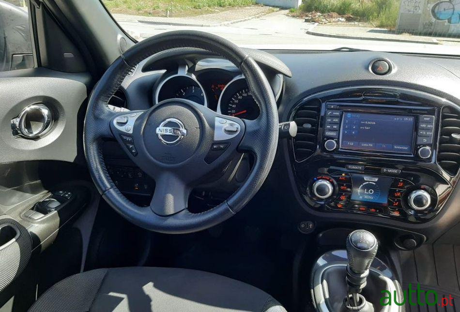 2014' Nissan Juke Tekna Sport photo #3