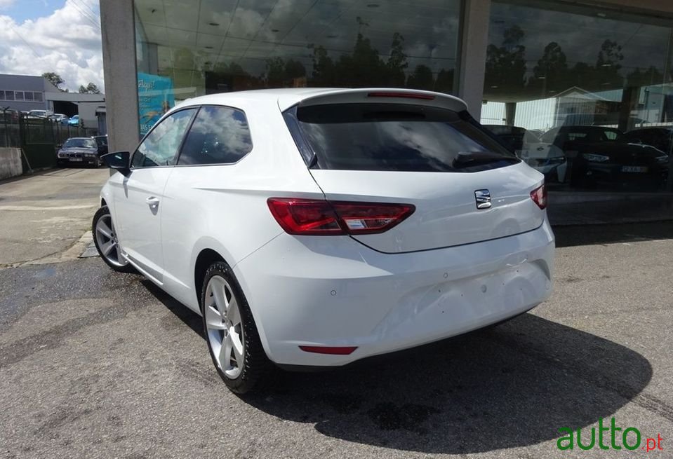 2014' SEAT Leon photo #4