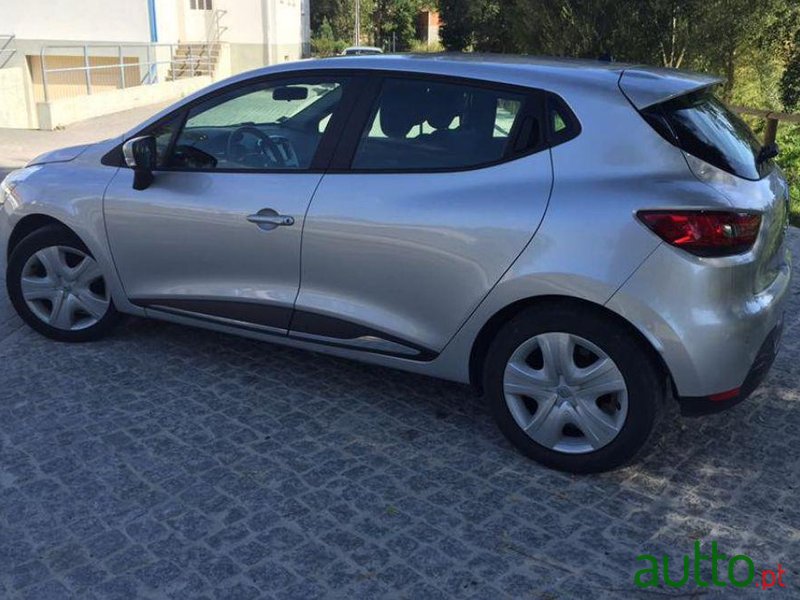 2013' Renault Clio 1.5 dCi Dynamique S 83g photo #2