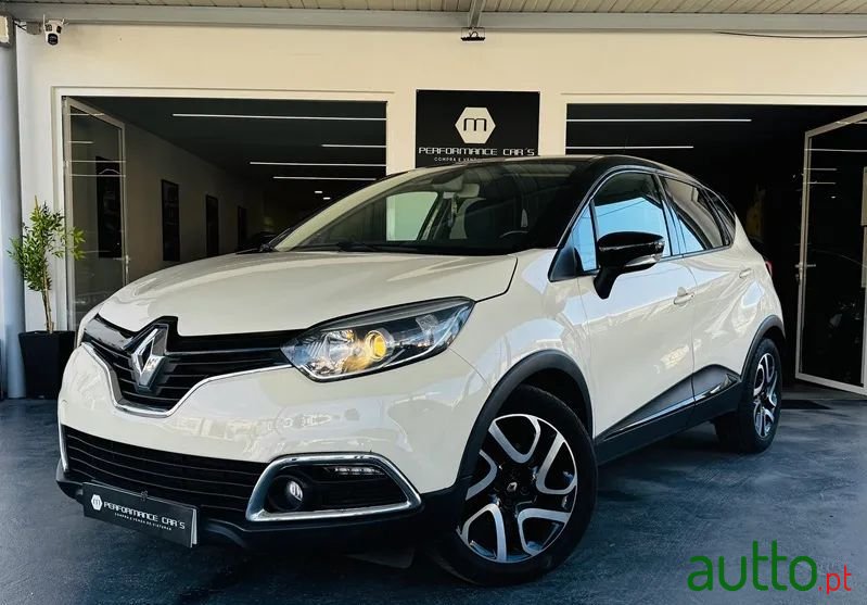 2015' Renault Captur 1.5 Dci Exclusive photo #1