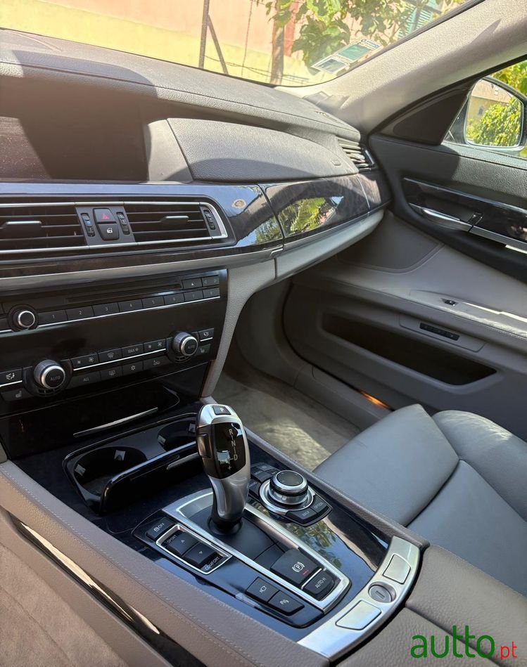 2009' BMW Série 7 D photo #5