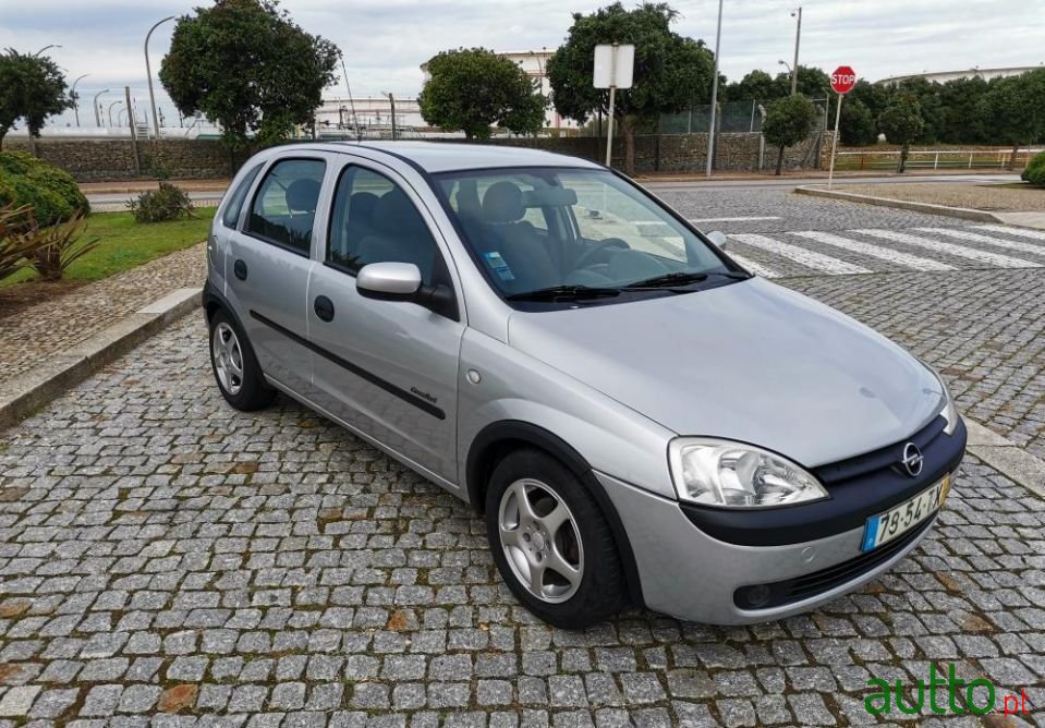 2002' Opel Corsa photo #2