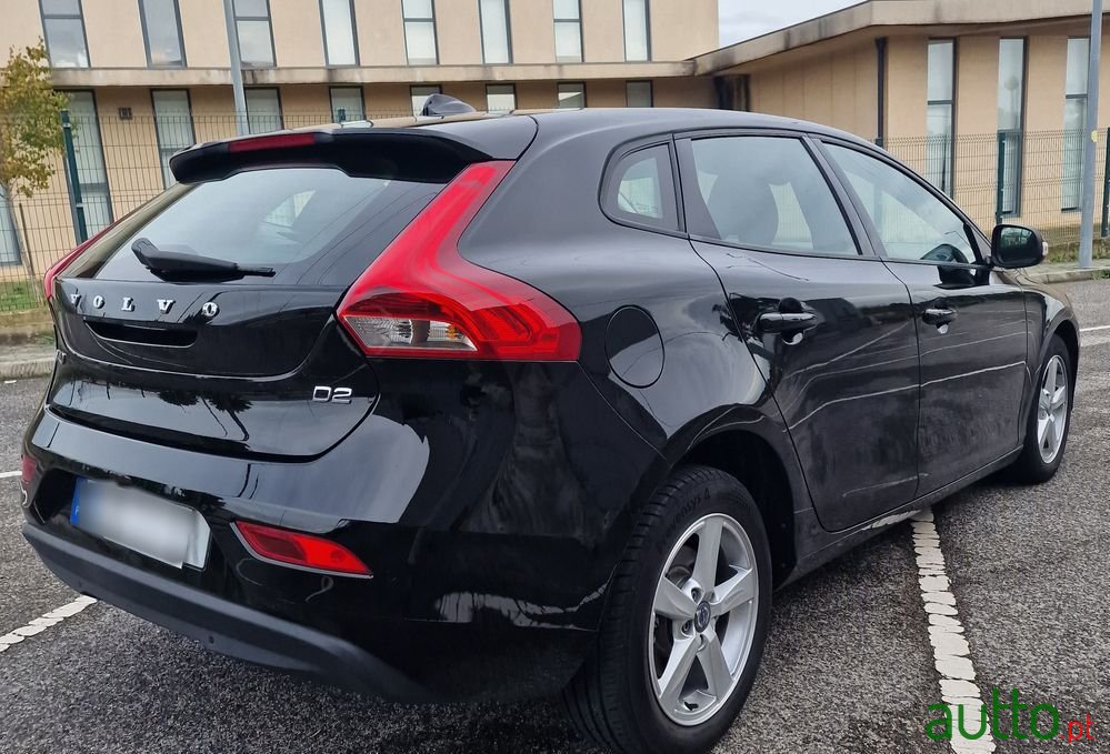 2016' Volvo V40 photo #4