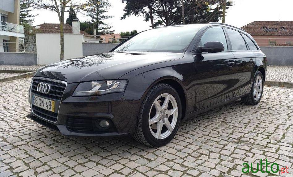 2011' Audi A4 Avant photo #3