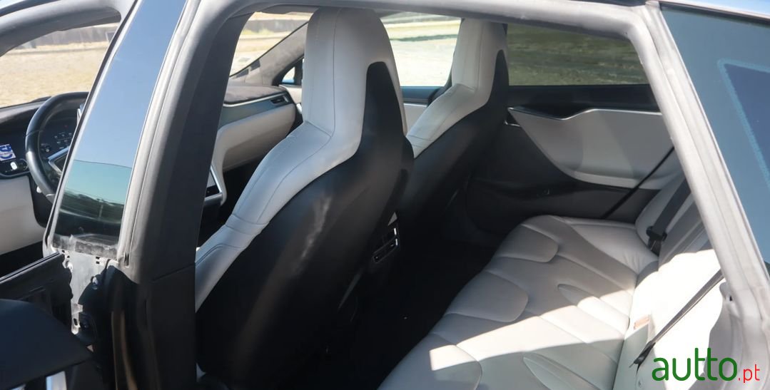 2016' Tesla Model S photo #6