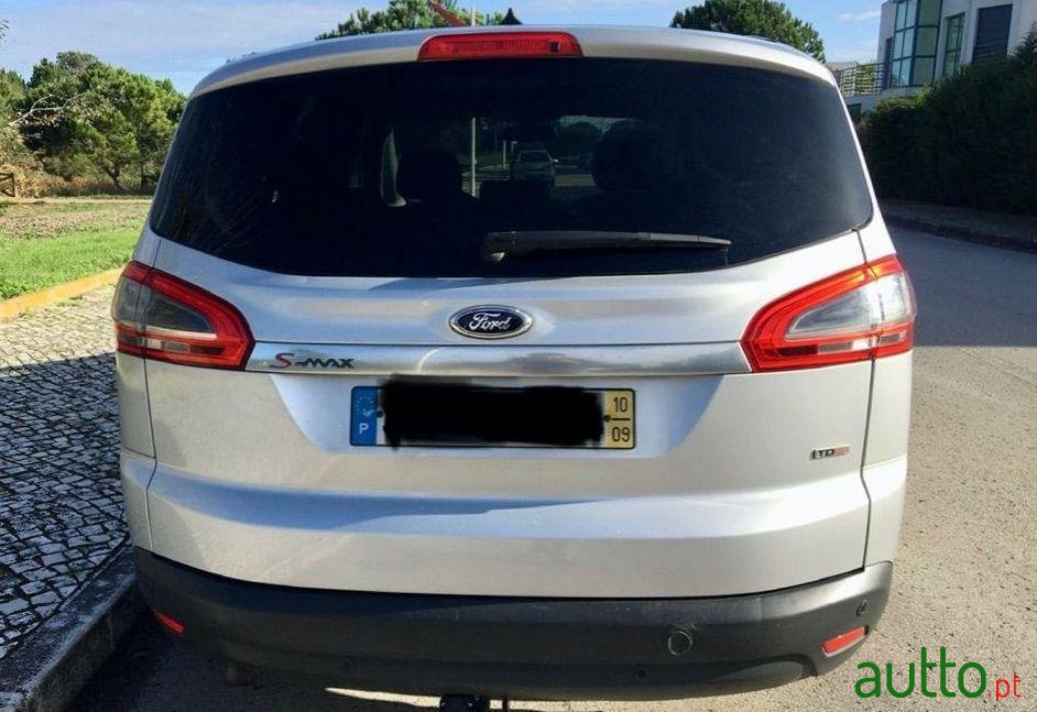 2010' Ford S-Max photo #3