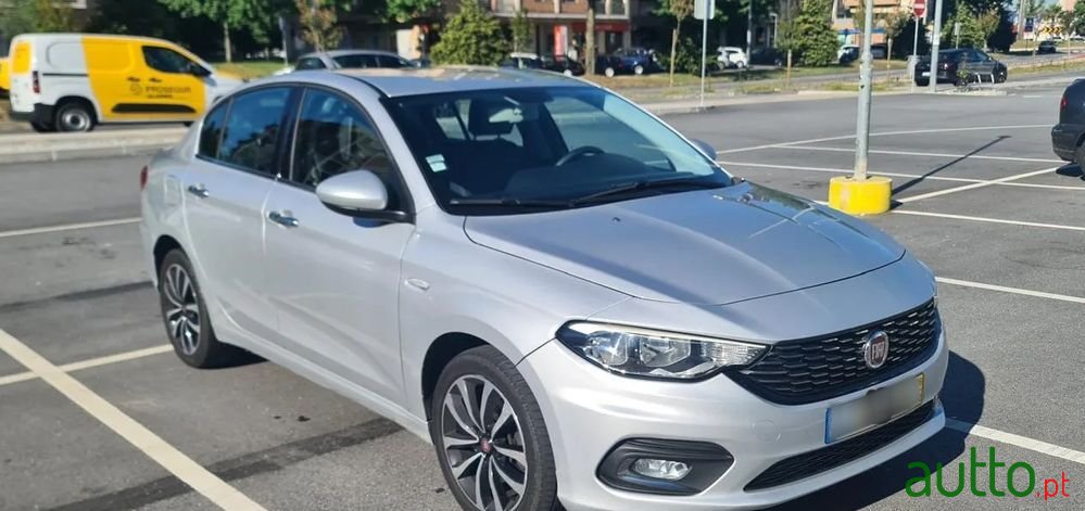 2016' Fiat Tipo 1.6 M-Jet Lounge photo #5