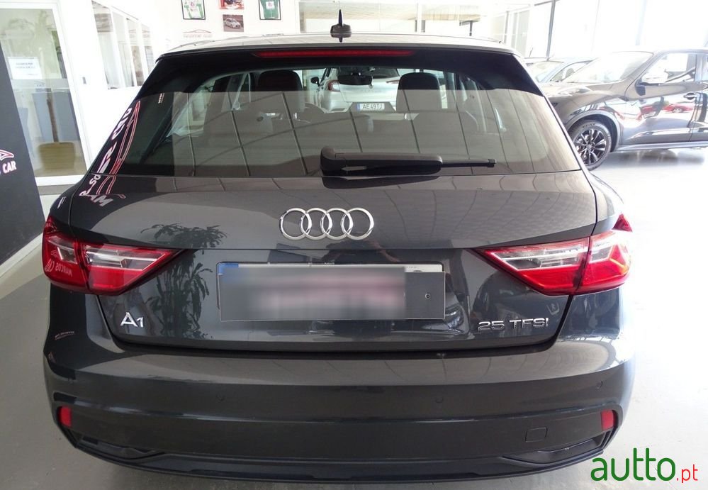 2021' Audi A1 Sportback photo #4