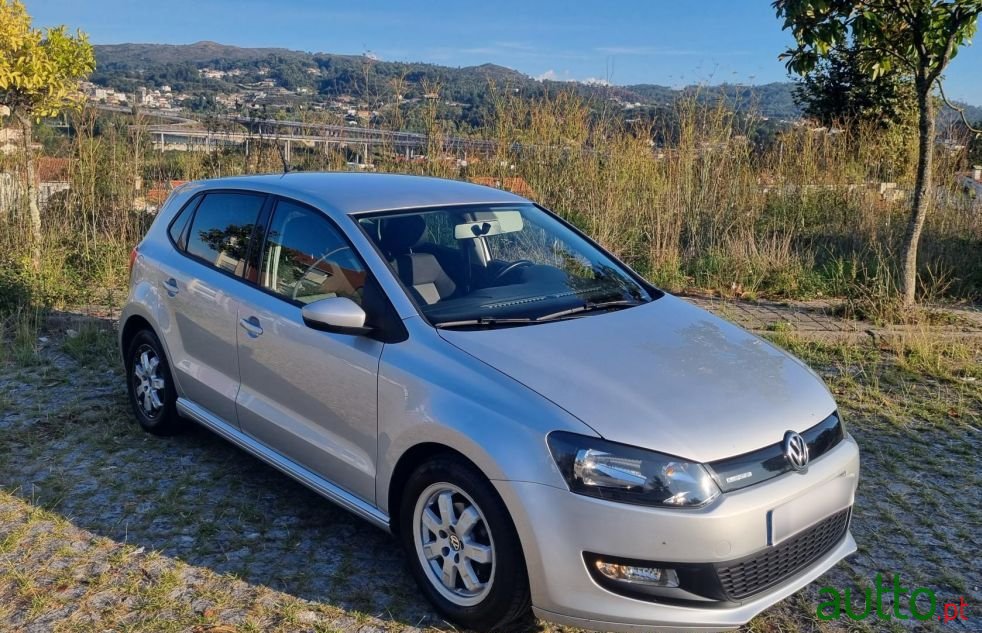 2012' Volkswagen Polo photo #1