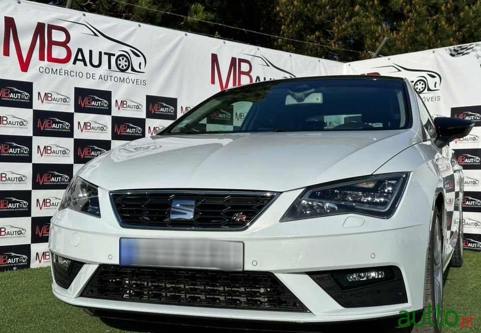 2015' SEAT Leon photo #3