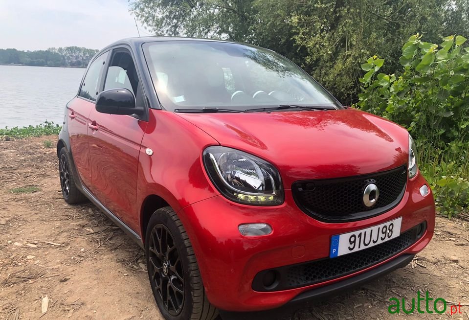 2015' Smart Forfour photo #1