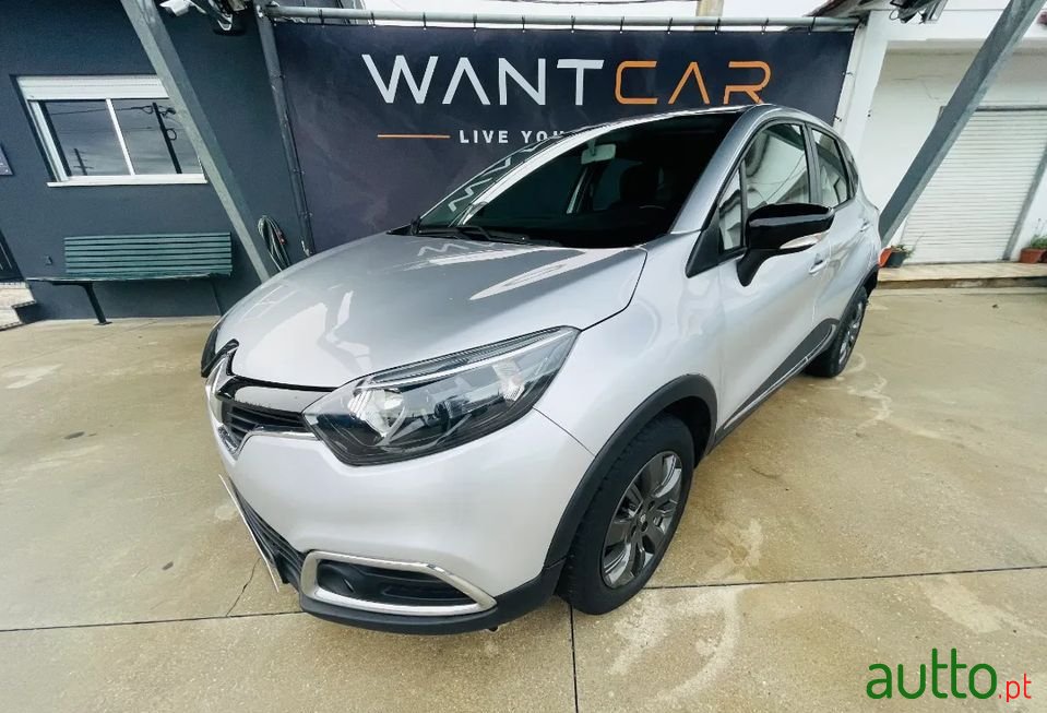 2016' Renault Captur photo #6