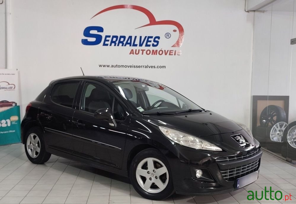 2011' Peugeot 207 1.4 16V Active photo #1
