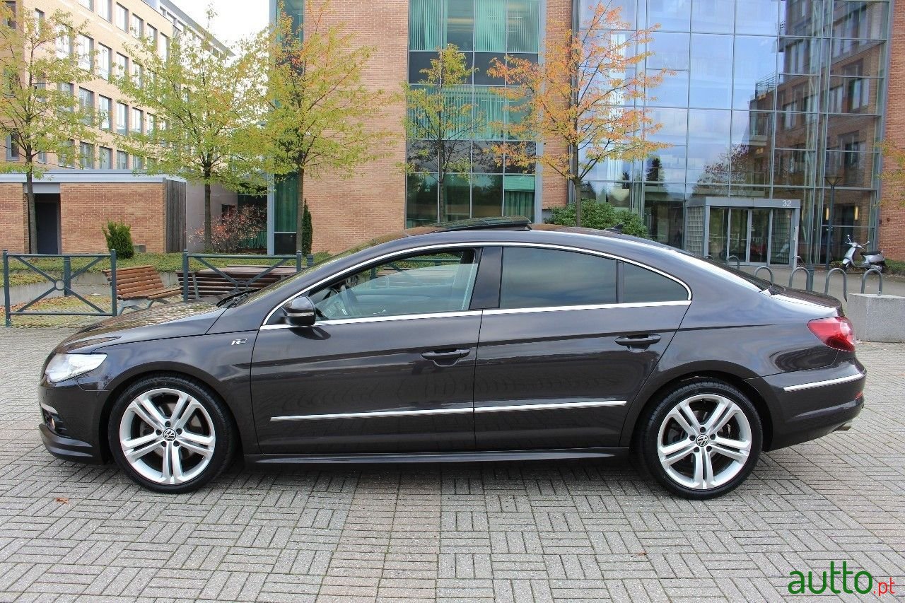 2012' Volkswagen Passat CC 20 photo #2