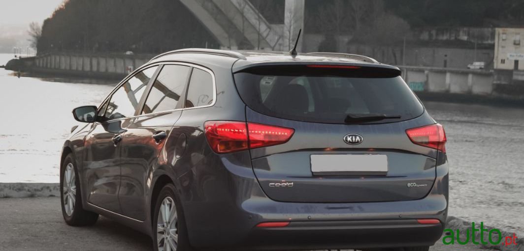 2012' Kia Ceed Sw photo #3