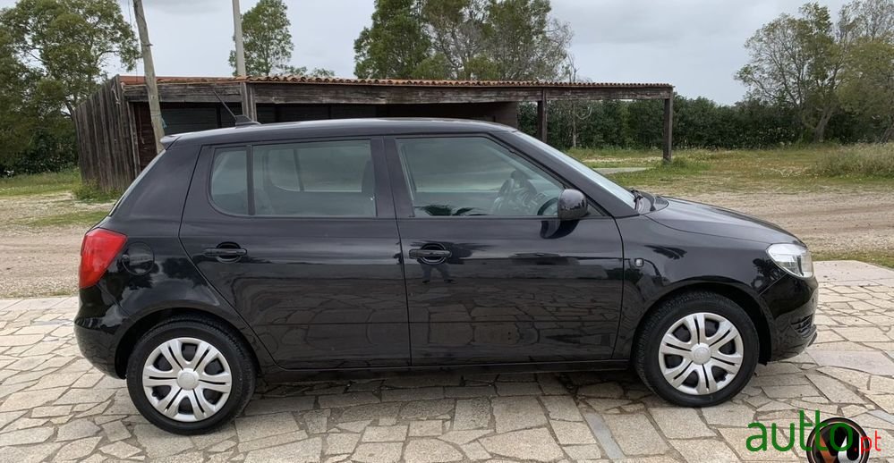 2012' Skoda Fabia 1.2 Tsi Active photo #3
