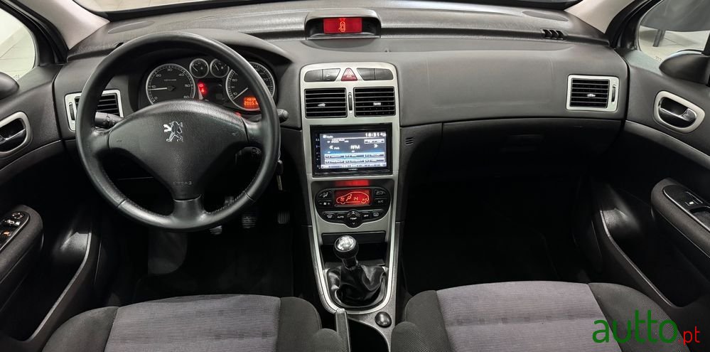 2004' Peugeot 307 Sw photo #6