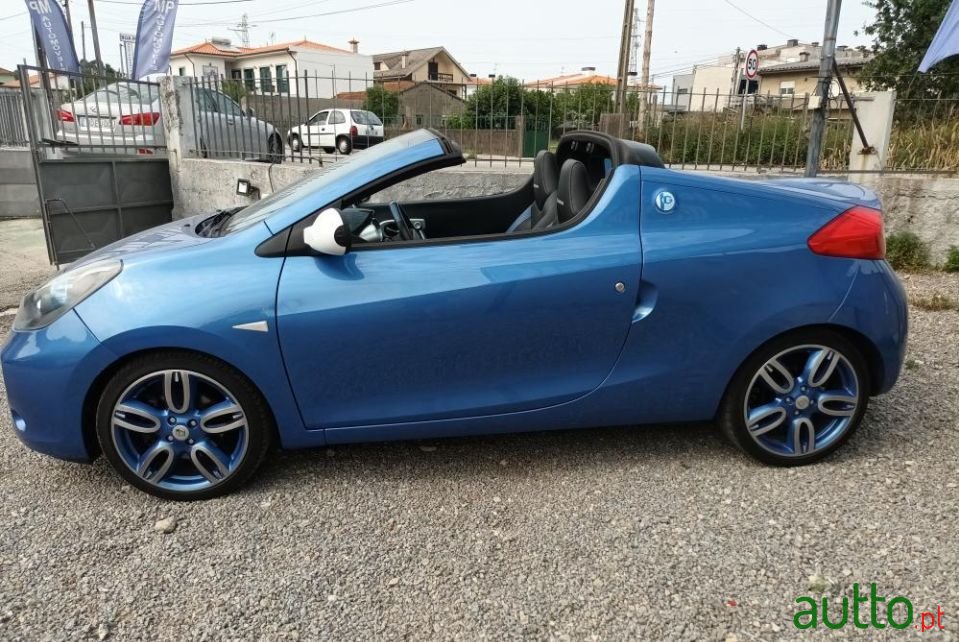 2011' Renault Wind photo #2