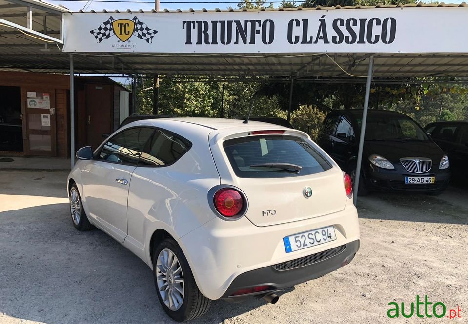 2012' Alfa Romeo MiTo photo #2