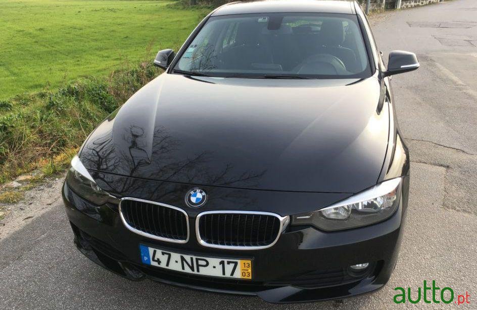 2013' BMW 318 Touring photo #1