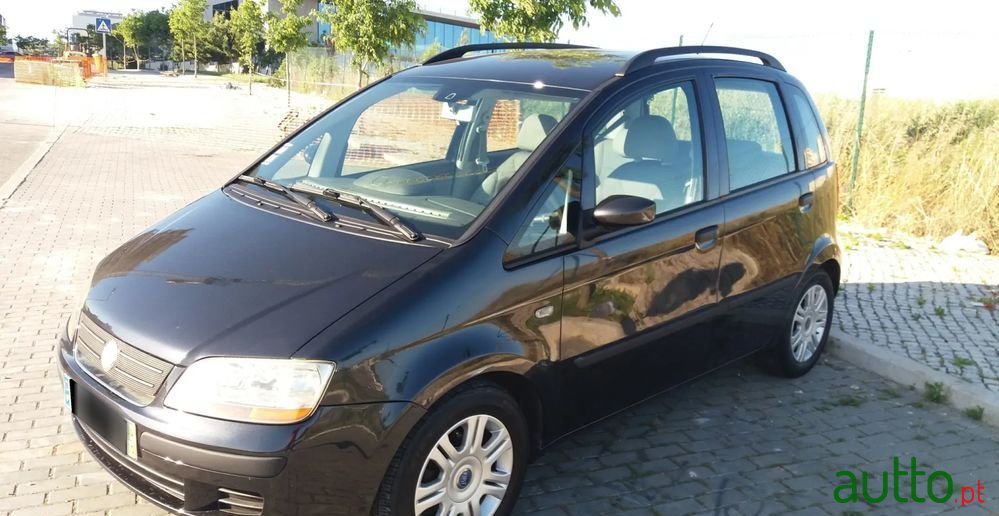 2004' Fiat Idea photo #2