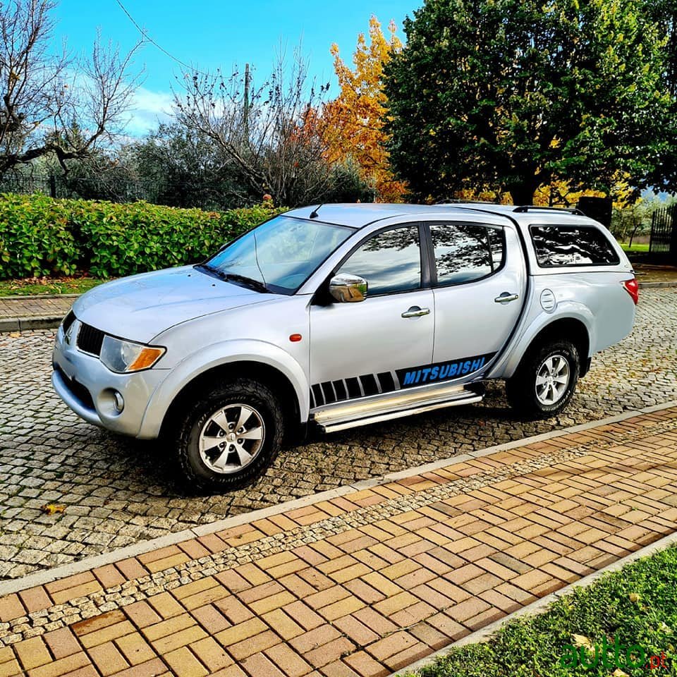 2007' Mitsubishi L200 photo #7