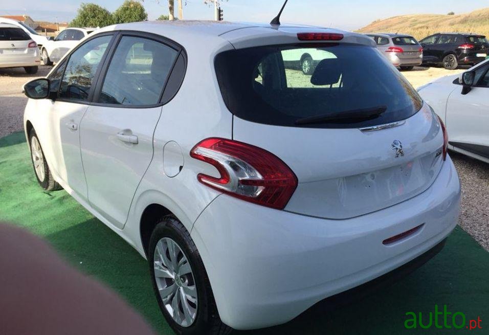 2014' Peugeot 208 1.4 Hdi 70Cv Active photo #1