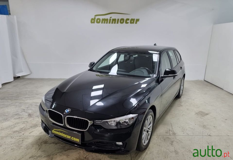 2013' BMW 320 photo #1