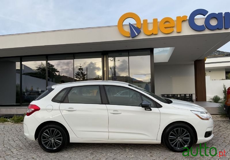 2017' Citroen C4 1.6 Bluehdi Feel photo #5