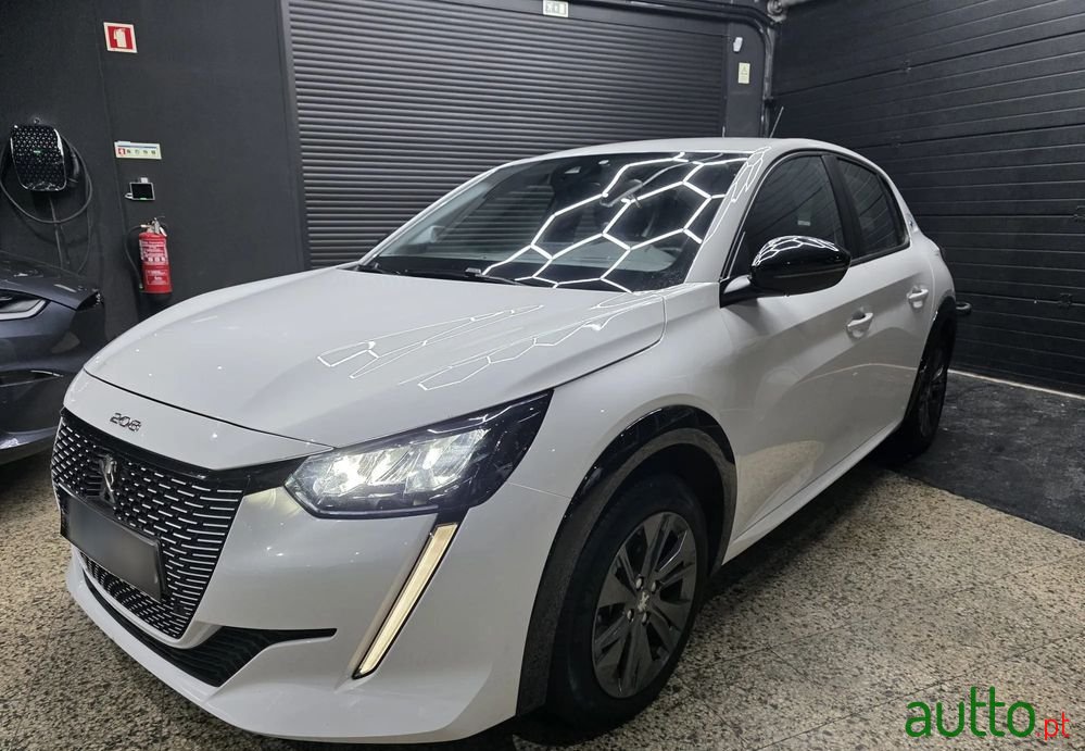 2022' Peugeot e-208 Active Pack photo #1