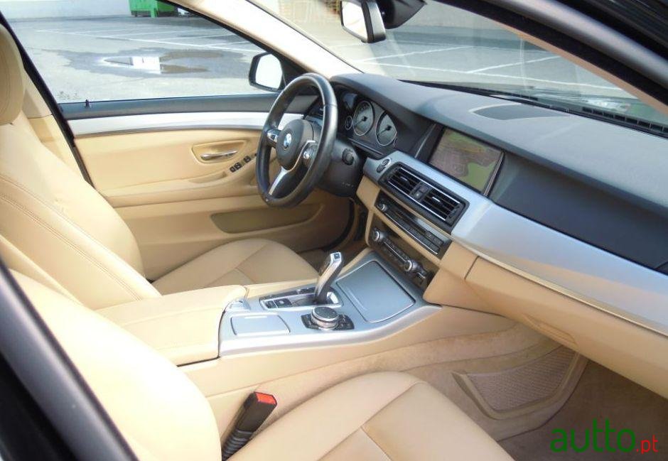 2016' BMW 520 D Line Luxury Auto photo #1