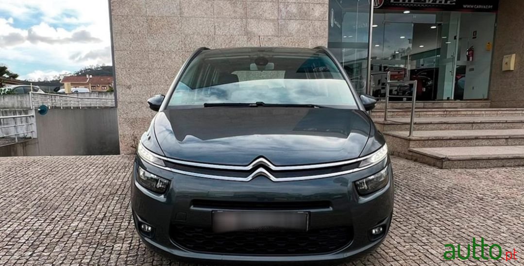 2015' Citroen C4 Grand Picasso photo #2