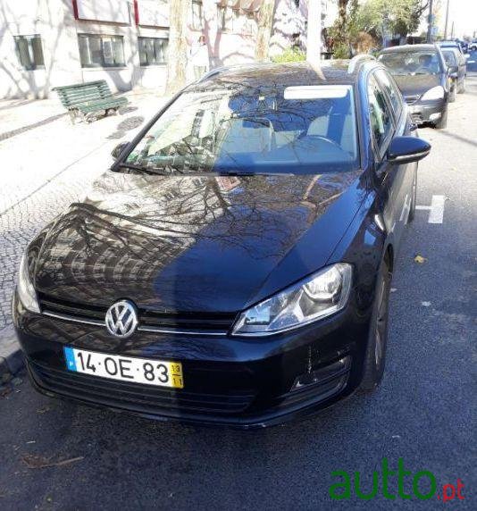 2013' Volkswagen Golf Variant photo #2