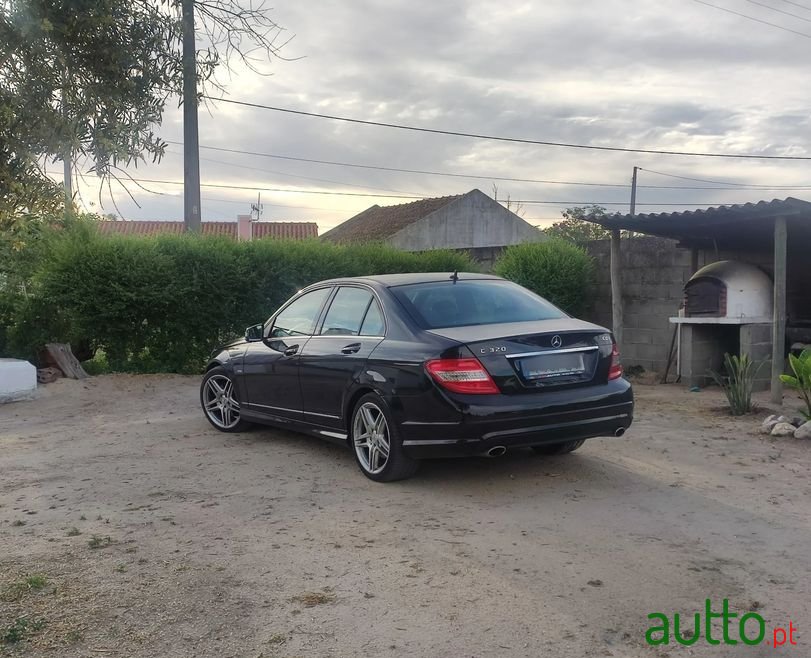 2008' Mercedes-Benz C-320 photo #4