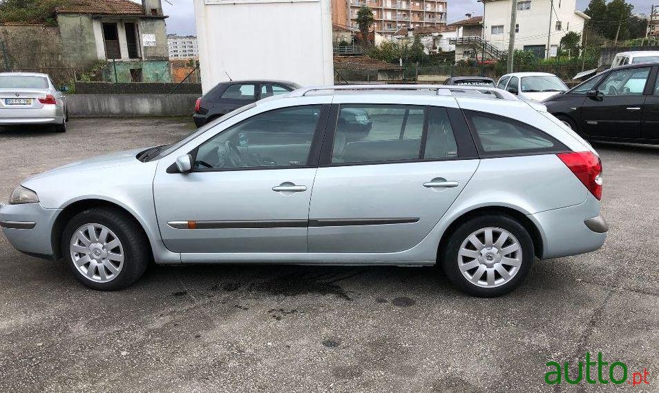 2001' Renault Laguna Break photo #3