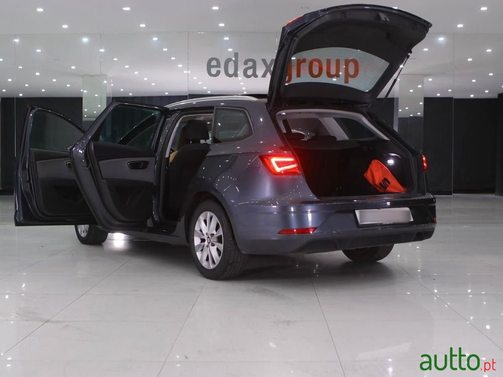 2020' SEAT Leon St 1.6 Tdi Style S/S photo #5