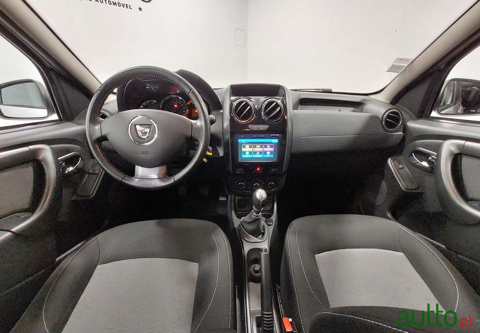 2017' Dacia Duster photo #3