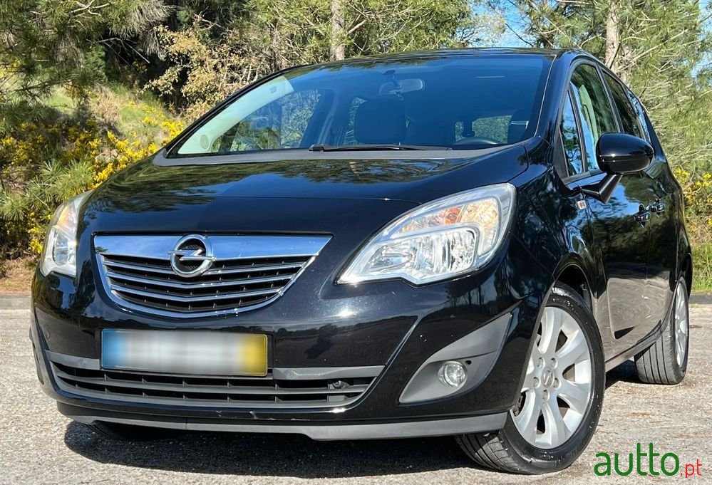 2010' Opel Meriva 1.3 Cdti Cosmo S/S photo #1