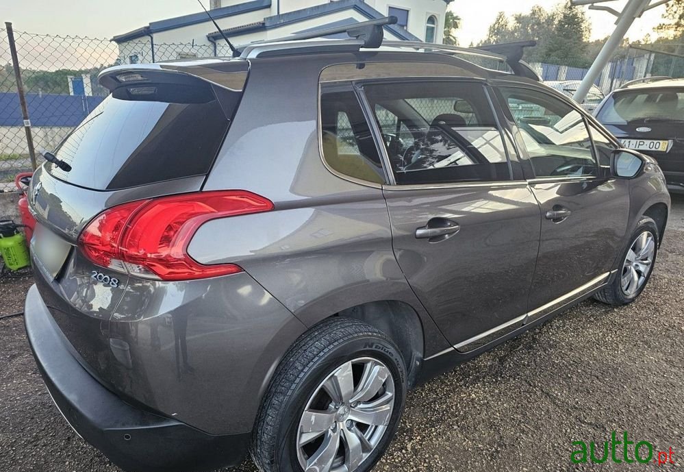 2015' Peugeot 2008 1.4 Hdi Allure photo #3