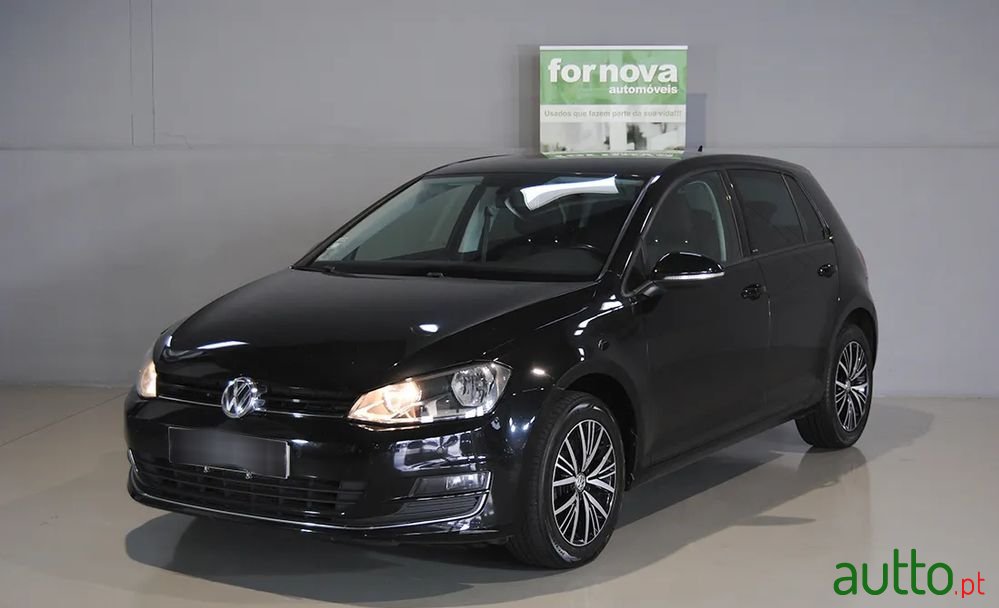 2016' Volkswagen Golf photo #2
