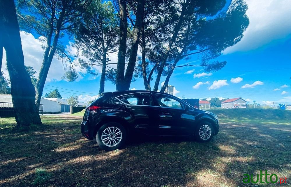 2018' DS Automobiles Ds4 photo #6