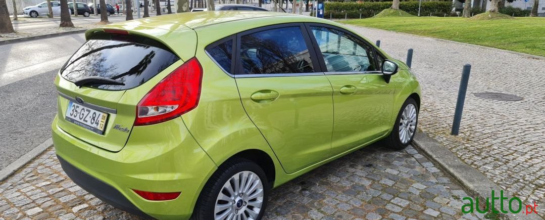 2008' Ford Fiesta photo #3