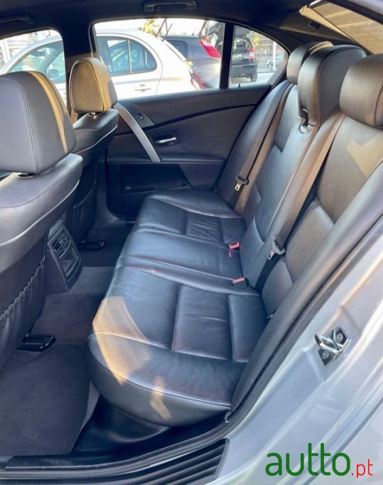 2005' BMW 535 photo #6