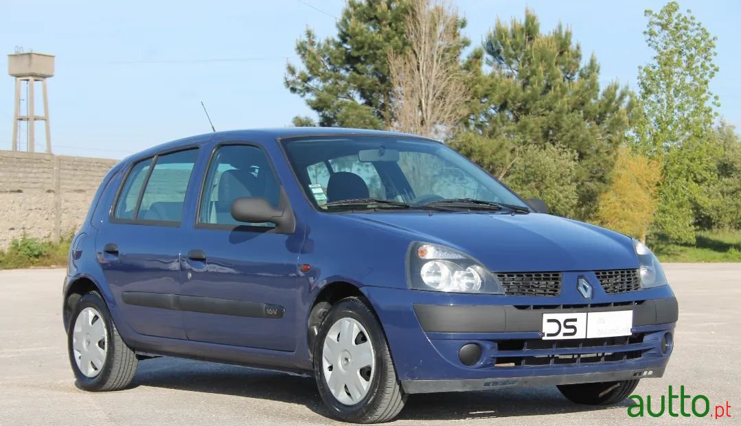 2001' Renault Clio photo #3