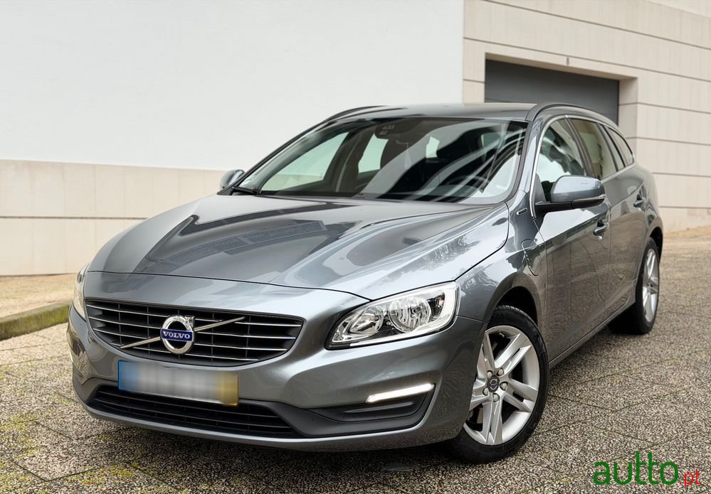 2016' Volvo V60 photo #1