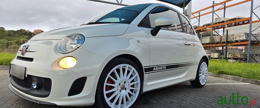 2015' Fiat 595 Abarth photo #1