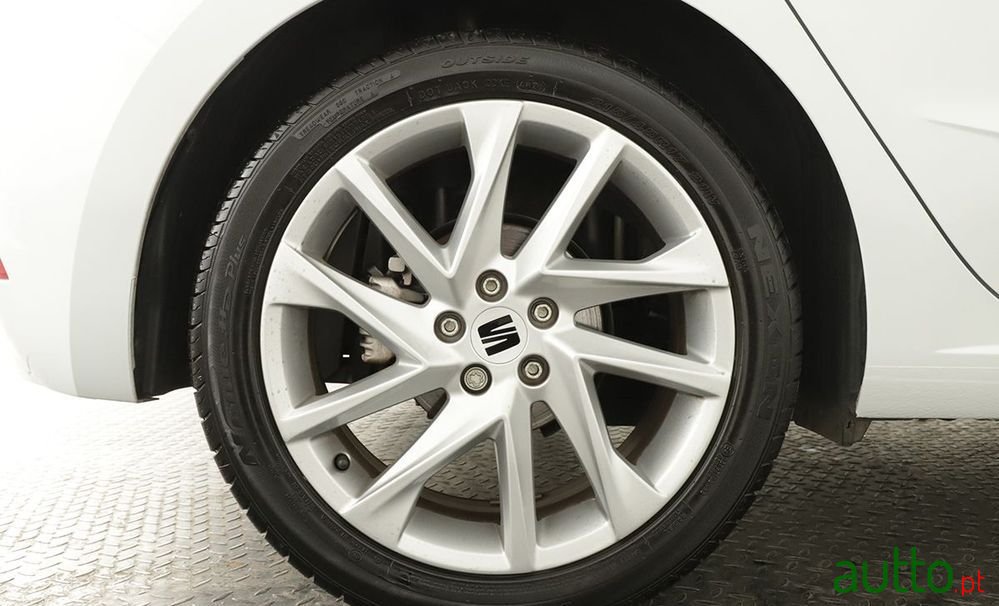 2022' SEAT Ibiza 1.0 Tsi Fr Dsg photo #6