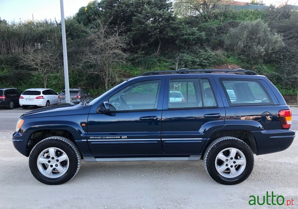 2004' Jeep Grand Cherokee Overland photo #4